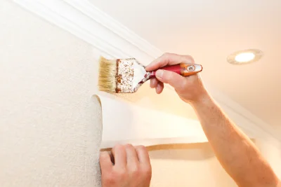 Pose de papier peint à Prudemanche — revêtements muraux et toiles de verre
